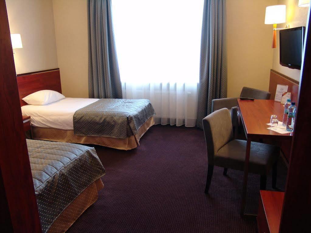 Hotel Panorama Mszczonów Extérieur photo